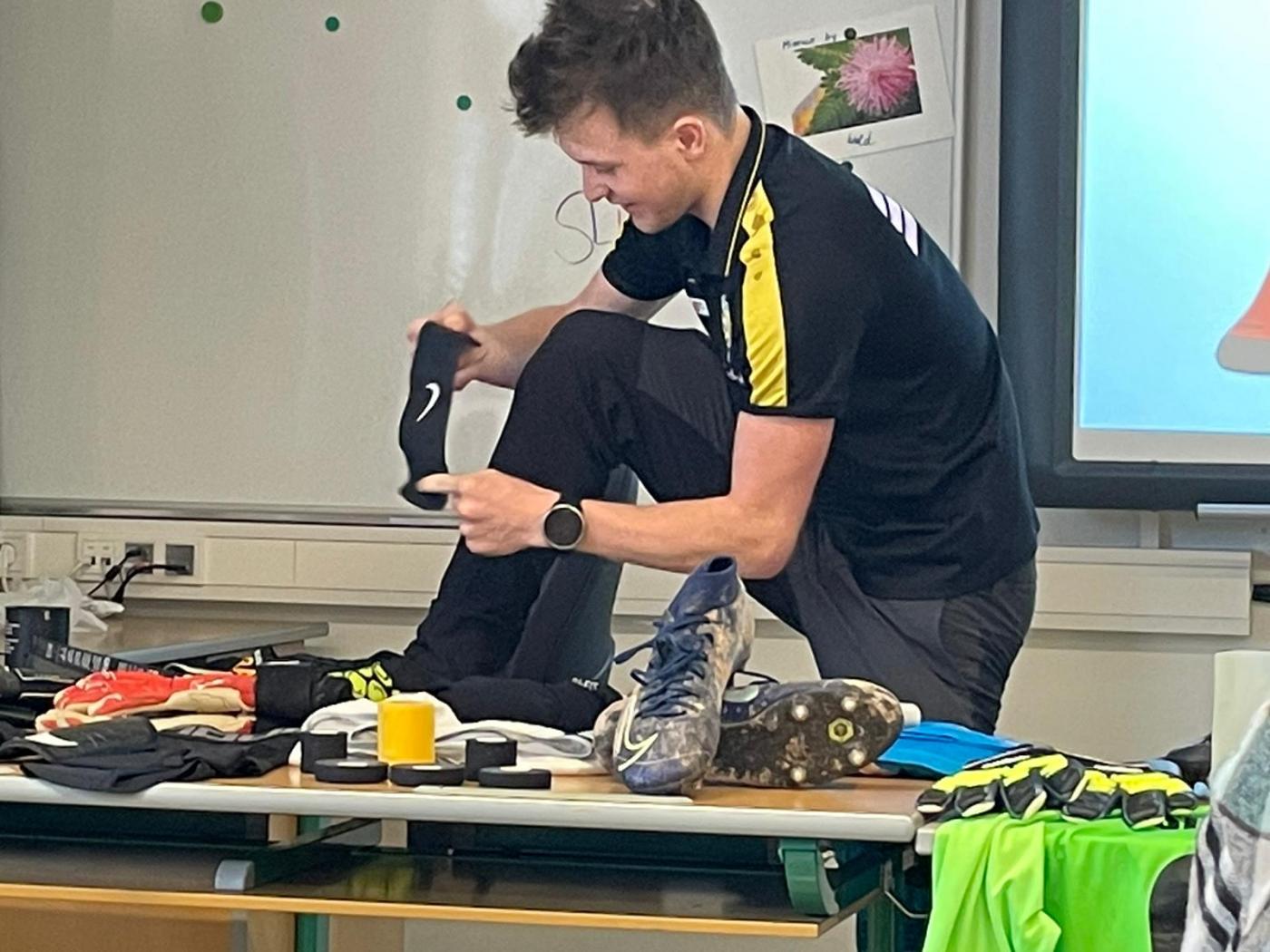 Voller Körpereinsatz bei der Präsentation