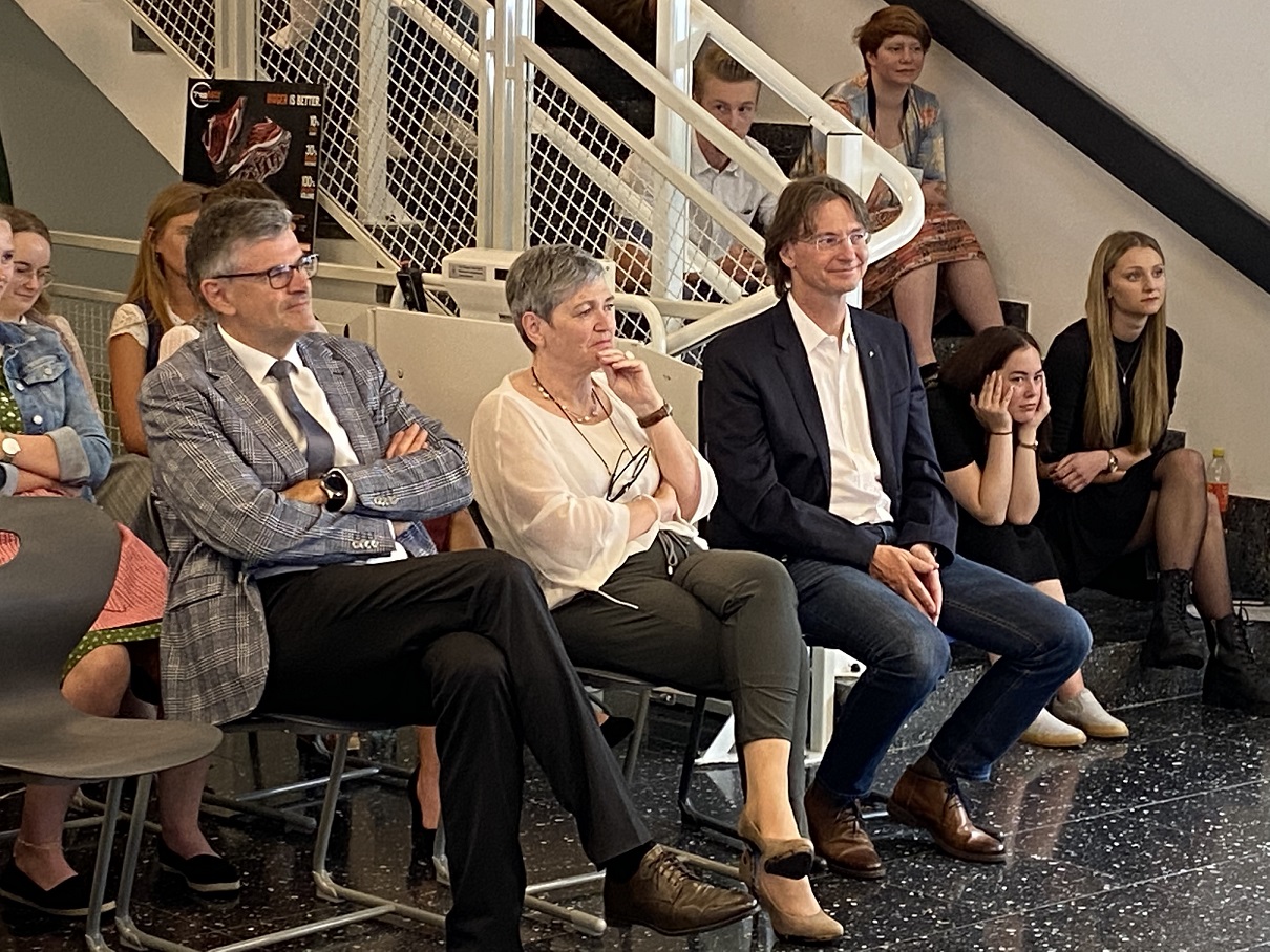 Ehrengäste Ehrengäste