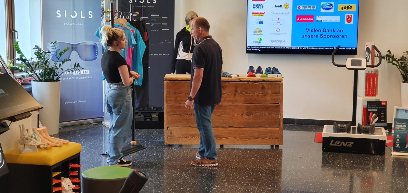 Luna Granig mit Testkäufer Roman Hörwey Luna Granig mit Testkäufer Roman Hörwey