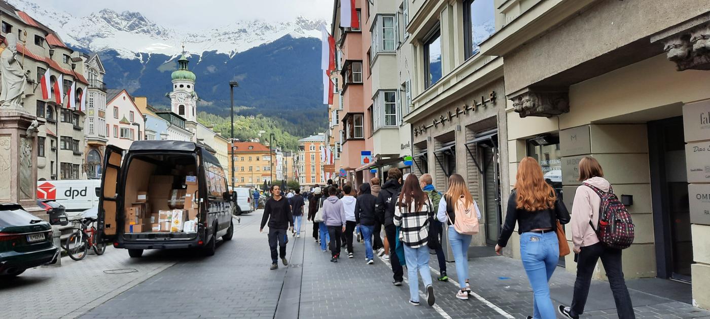 Am Weg zum Metropolkino
