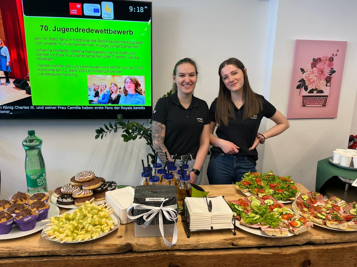 Verpflegung für die Gäste durch die Lehrlinge der Firma Eurogast Sinnesberger