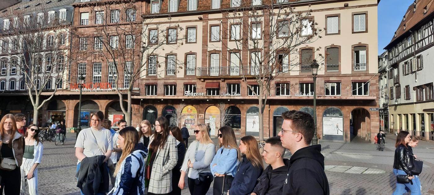 Strassbourg mit der 2bBK 3bBK, 3cEH