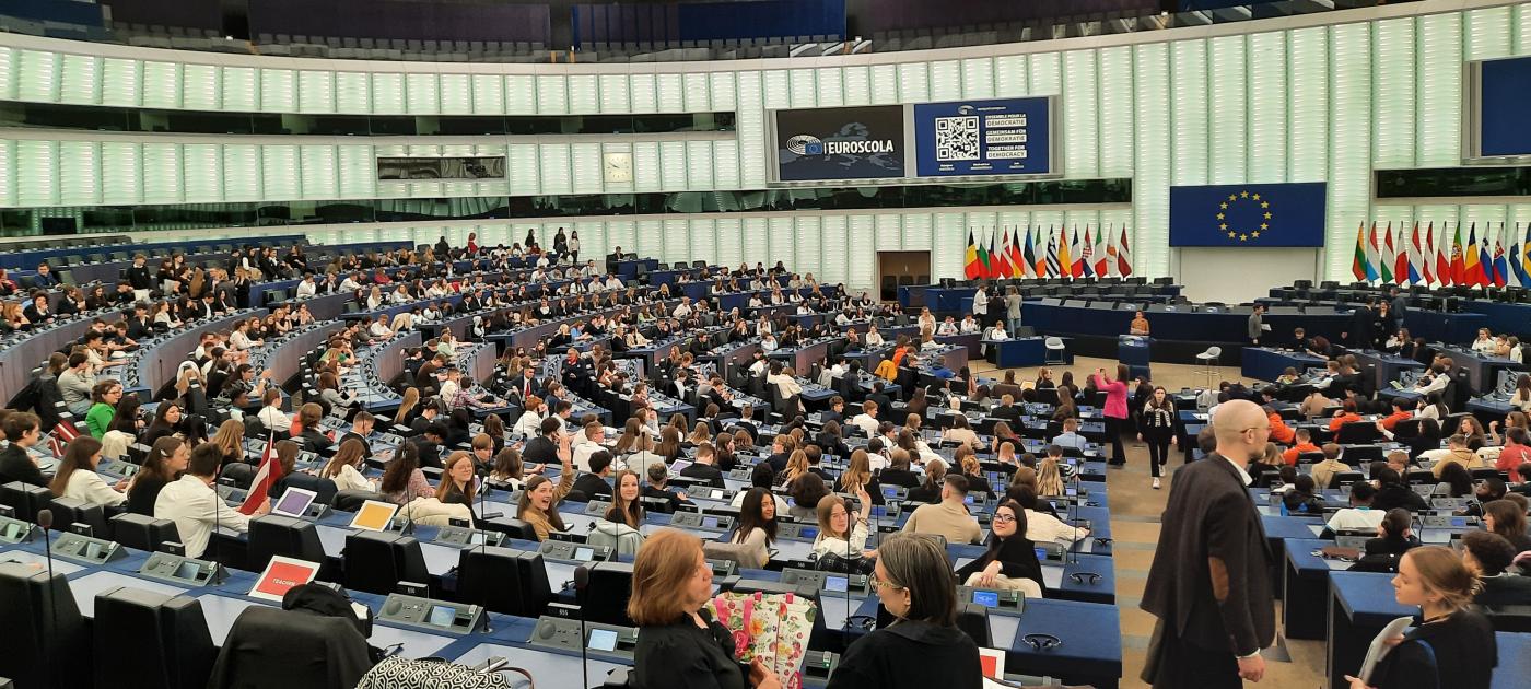 Strassbourg mit der 2bBK 3bBK, 3cEH