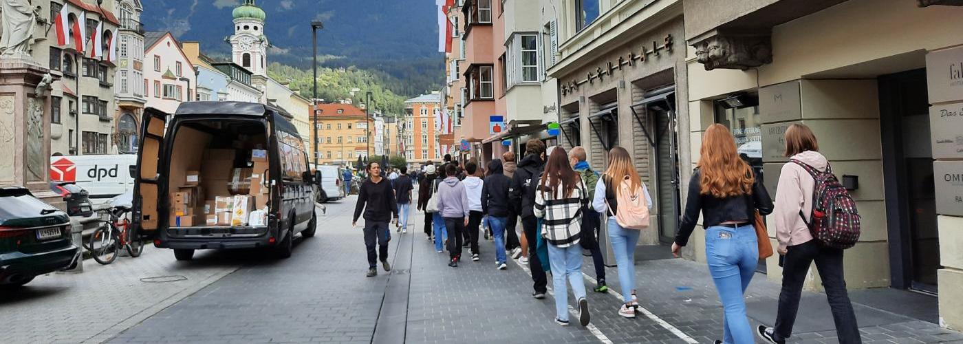 Am Weg zum Metropolkino