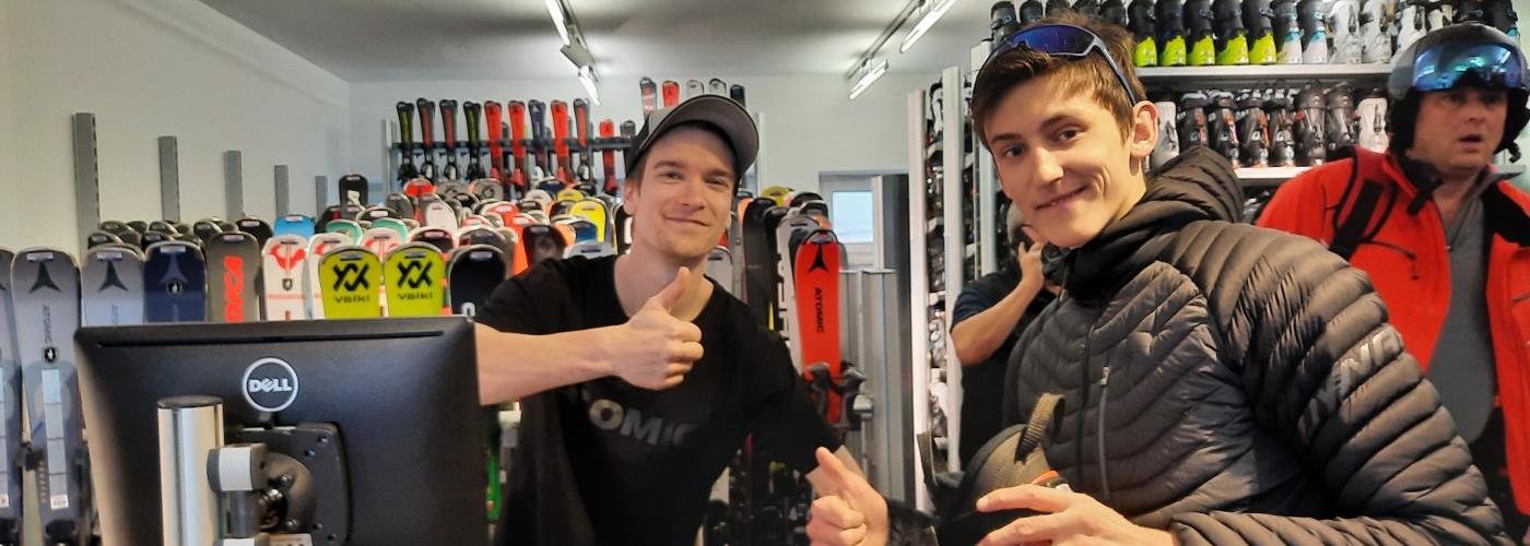 Ausleihen der Ski und Schischuhe bei Intersport Kitzsport Pepi