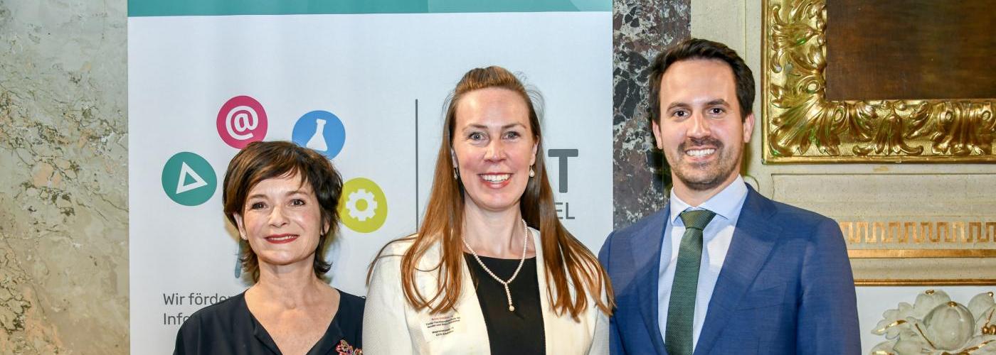 © TFBS für Handel und Büro Kitzbühel | Bildquelle: TFBS für Handel und Büro Kitzbühel | Urheber:in: TFBS für Handel und Büro Kitzbühel MINT Gütesiegelverleihung Wien